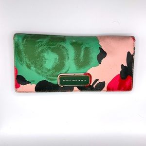 Marc Jacobs floral wallet